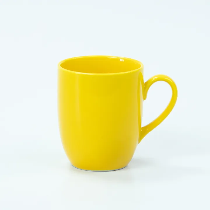 Royal porcelain yellow tea mug
