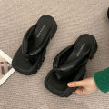 Platform Slippers Women's Summer Outerwear2023New Flip-Flops Net Red Bread Bubble Slippers Flip Flops. 
