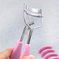 1 Portable Eyelash Curler with 15 Silicone Pads, Stainless Steel Curved Handle Eyelash Curler, Curl and Shape, No Damage to Eyelashes, Eyelash Lifting, Big Eyes, Suitable for Women's Eyelashes. 