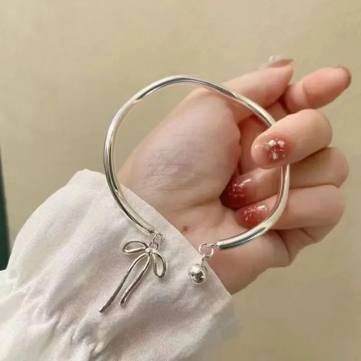 Fashion%20Hollow%20Butterfly%20Bangle%20Bracelet%20Silver%20Color%20Double%20Layer%20Tassel%20Chain%20Bracelet%20For%20Women%20Girls%20-%20Image%207