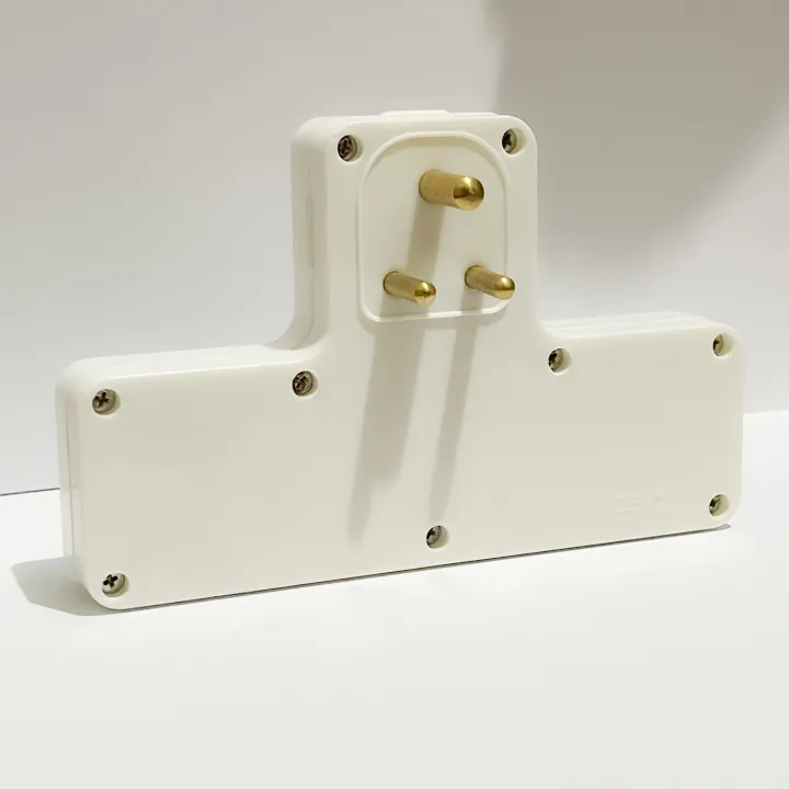 Multiplug%20wall%20Socket%20adapter%20-%20Multi%20Socket%203%20way%20Universal%20outlet%20Travel%20adapter%20-%20Image%202