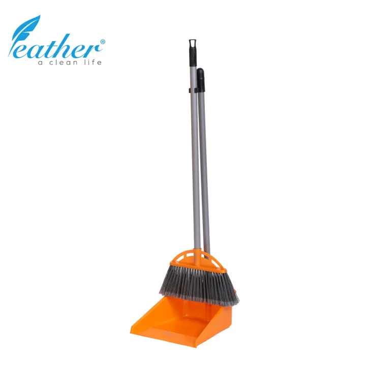 DUSTPAN%20AND%20BROOM%20SET%20WITH%2070CM%20PLASTIC%20COATED%20METAL%20HANDLES%20-%20FEATHER%20BRAND%20-%20Image%204
