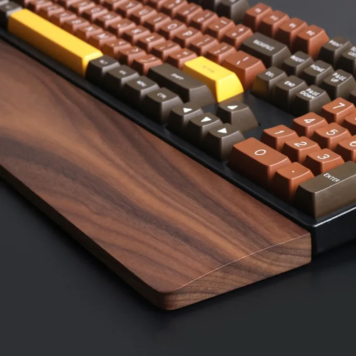 One-Hand%20Walnut%20Keyboard%20Wrist%20Rest%20For%20GK61%20keys%2087%20104%20with%20Anti-Slip%20Mat%20Pad%20For%20Mechanical%20Gaming%20-%20Image%204