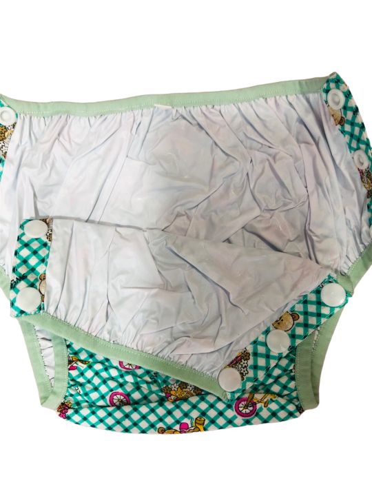 Unisex%20High%20Quality%20Waterproof%20Button%20Rubber%20Panty%20With%202%20Washable%20Pads%20Rubber%20Panties%20for%20Babies%20or%20Kids%20Cloth%20Diaper%20Rubber%20Diaper%20-%20Image%205