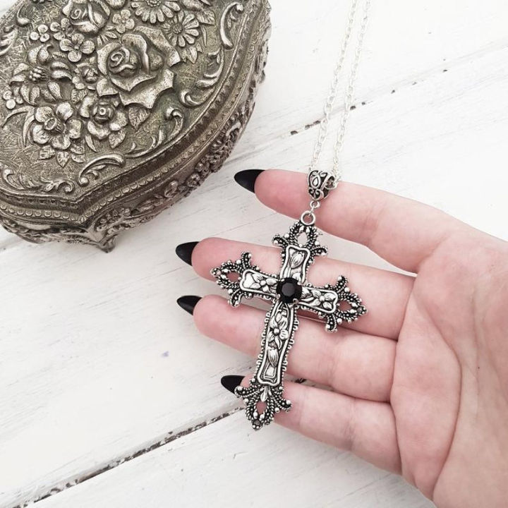 Gothic%20Irregular%20Cross%20Crystal%20Necklace%20Goth%20Large%20Cross%20Pendant%20Necklace%20Vintage%20Sweater%20Necklaces%20for%20Women%20Men%20Jewelry%20-%20Image%205