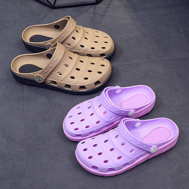 Korean%20Style%20Casual%20Hollow-out%20Non-Slip%20Hole%20Shoes%20Men's%20Vietnam%20Rubber%20Beach%20Shoes%20Soft%20Bottom%20Travel%20Shoes%20Breathable%20Leather%20Shoes%20-%20Image%202