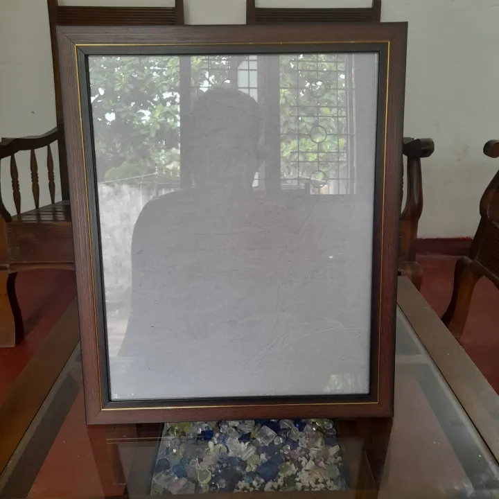 12%C3%9715%20inch%20size%201"%20Brown%20Gold-Lined%20Photo%20Frame%20%E2%80%93%20Elegant%20Wall%20&%20Tabletop%20Decor%20for%20Home%20&%20Office%20and%20best%20for%20Convection/Graduation%20photo%20-%20Image%203