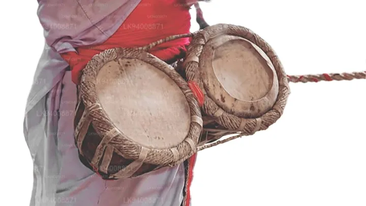 Sri%20Lankan%20Traditional%20Kos%20Thammattama%20Drum%20%7C%20Handmade%20Tammattama%20Percussion%20Instrument%20for%20Events%20&%20Ceremonies%20%7C%20Authentic%20Sri%20Lanka%20Cultural%20Drum%20%7C%20Temple,%20Festival%20&%20Dance%20Performance%20Instrument%20%7C%20Durable%20Wood%20Traditional%20Drum%20-%20Image%204