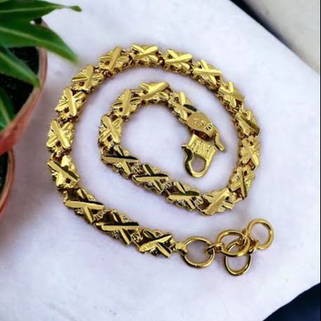 BOOM%20Gold%20plated%20stylish%20rich%20look%204%20mm%20Singapore%20design%20bracelet%20with%20crosscut%20for%20girl%20and%20women.%20-%20Image%202