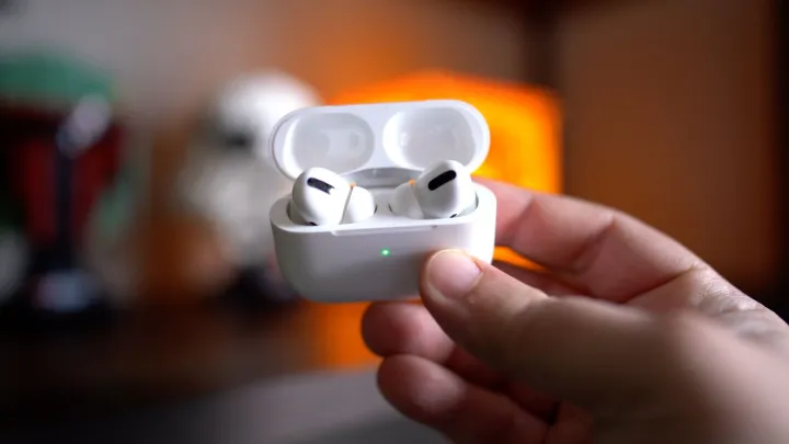 Airpods%20Pro%20Premium%20Quality%20Stock%20Wireless%20Earbuds%20With%20Wireless%20Earbuds%20for%20Android%20and%20IOS%20-%20Image%204