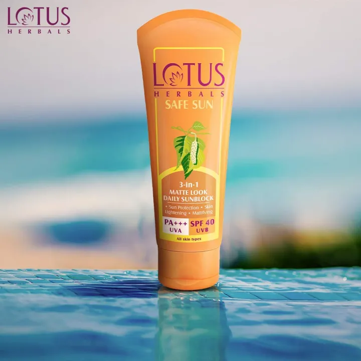 Lotus%20herbals%20Safe%20Sun%203%20in%201%20Matte%20Look%20Daily%20Sunscreen%20Spf%2040%20(50g)%20-%20Image%202
