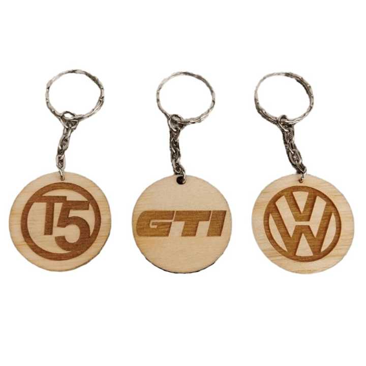 Personalized%20Wooden%20Key%20Tags:%20Key%20Chain%20and%20Key%20Ring%20with%20Custom%20Engraving.%20-%20Image%202