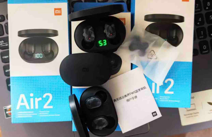 Xiaomi%20Mi%20Redmi%20Airdots%20wireless%20earbuds%20-%20Image%203