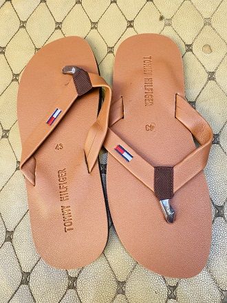Tommy%20Men's%20Casual%20High%20Quality%20Lather%20Slipper%20-%20Image%206