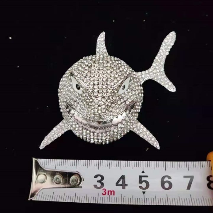 Big%20Size%20Shark%20Pendant%20Necklace%20For%20Men%206IX9INE%20Hip%20Hop%20Bling%20Jewelry%20With%20Iced%20Out%20Crystal%20Miami%20Cuban%20Chain%20fashion%20jewelry%20-%20Image%204
