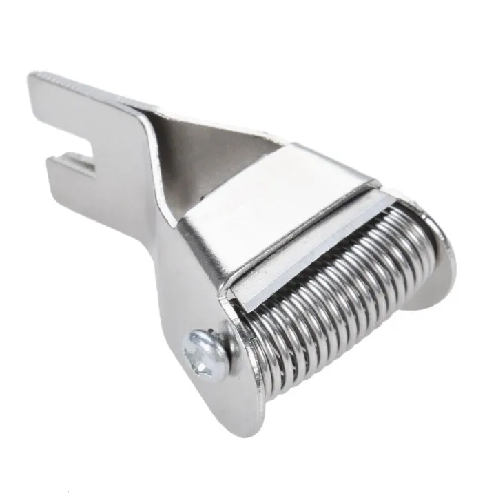 Easy%20Thread%20Cutting%20Tool%20for%20Sewing%20Machine%20/%20Snip%20Grip%20Thread%20Cutter%20With%20Concealed%20Knife%20for%20industrial%20sewing%20machine%20-%20Image%203