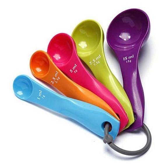 5 Pieces Plastic Measuring Spoons Set - Multi Color