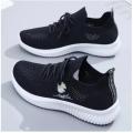 Women's flying white shoes leisure sports running tide shoes girls new spring and autumn. 