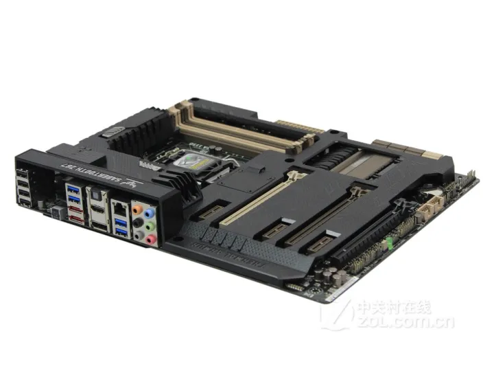 ASUS%20SABERTOOTH%20Z87%20Motherboard%20Intel%20Z87%20LGA%201150%20DDR3%2032GB%20ATX%20-%20Image%204