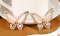 Crystal Butterfly Brooch for Women Rhinestone Broches Fashion Wedding Jewelry Brooches Gift. 