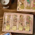 Metal Metal Bookmark Vintage Retro Bronzing Floral Bookmark Hollow Painting Hollow Bookmark for Students Readers Writers Book. 