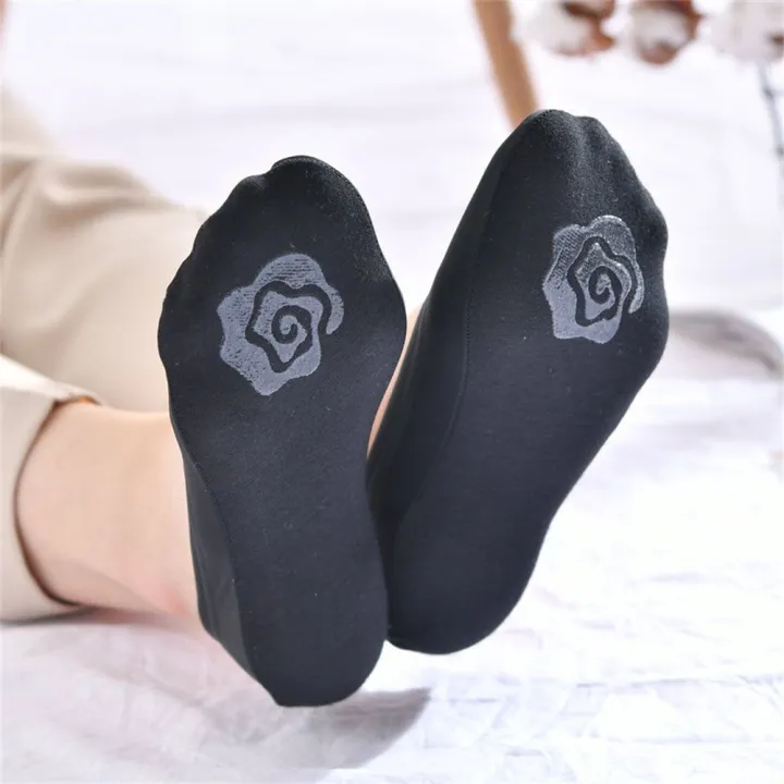 3%20Pairs%20Invisible%20Shallow%20Mouth%20Ice%20Silk%20Boat%20Socks%20for%20Women%20Summer%20Thin%20Ladies%20360%20Angle%20Anti%20Slip%20Silicone%20Socks%20Ultra-thin%20-%20Image%205