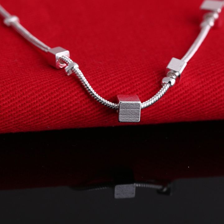 Simple%20Square%20Grid%20Hamsa%20Stamp%20Anklet%20Bracelet%20On%20The%20Leg%20For%20Women%20Sandy%20Beach%20Silver%20Plated%20Chian%20On%20Foot%20Girl%20Ankle%20Bracelet%20-%20Image%203