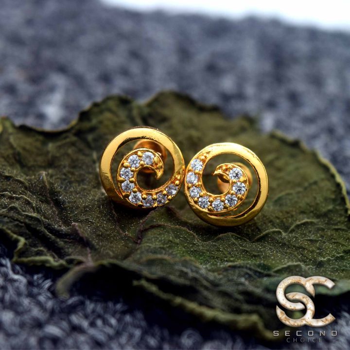 Gold%20Plated%20Derana%20Earrings%20For%20Ladies%20With%20White%20Stone%20Fashion%20Stylish%20Rich%20Look%20Earring%20For%20Women%20-%20Image%204