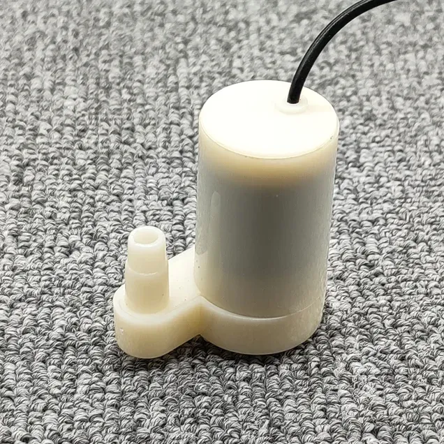 Submersible%20Water%20Pump%20Mini%20DC3-5V%20100L/H%20Silent%20Aquarium%20Fish%20Tank%20Accessories%20-%20100-200mA%20-%20H.Max%20:0.8m%20-Suitable%20for%20Arduino%20and%20ESP%20Projects%20-%20Image%206
