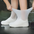 Silicone Waterproof Shoe Covers – Reusable, Anti-Slip, and Durable Rain Gear for Men and Women, Stretchable and Easy to Clean. 