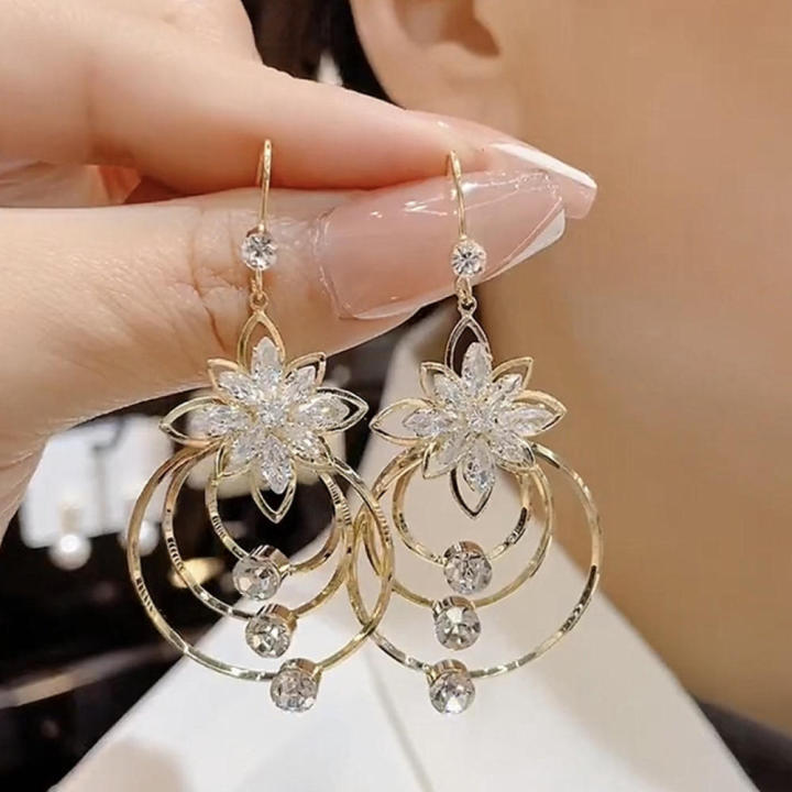 Alloy Geometric earrings Intricate 5.7*3cm Multi-layer earrings Circular earrings for Party Wedding Night out  wear Gift idea Evening wear Special occasions Fashion enthusiasts Statement jewelry