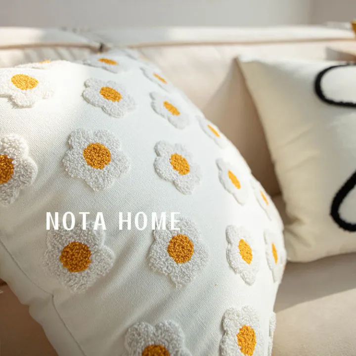 Northern%20European-StyleinsWind%20Net%20Red%20Pillow%20Flower%20Sunflower%20Living%20Room%20Sofa%20Cute%20Lumbar%20Pillow%20Back%20Cusion%20Little%20Daisy%20Cushion%20Cover%20-%20Image%205