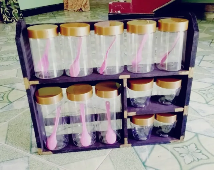 Wooden%20bottle%20rack%20set%20&%20gold%20bottle%20rack%20set%20&%2012%20pcs%20multi%20size%20gold%20lid%20bottles%20and%20rack%20-%20Image%204