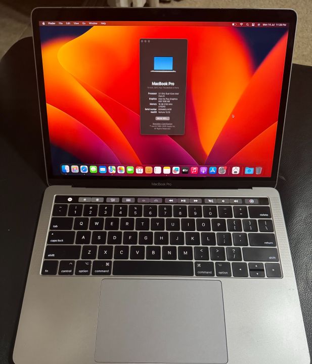 Apple%20MacBook%20Pro%2015inch%20/%2013inch%20%20i7/15%20%2016GB%20RAM%20500GB%20SSD%20with%20touchbar%20-%20Image%208