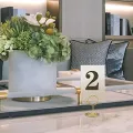 20Pcs Mini Place Card Holders, 2Inch Cute Table Number Holders, Cly Table Card Holder Table Picture Stands, Elegant Wire Photo Holder Menu Memo Clips, Idea for Wedding (). 
