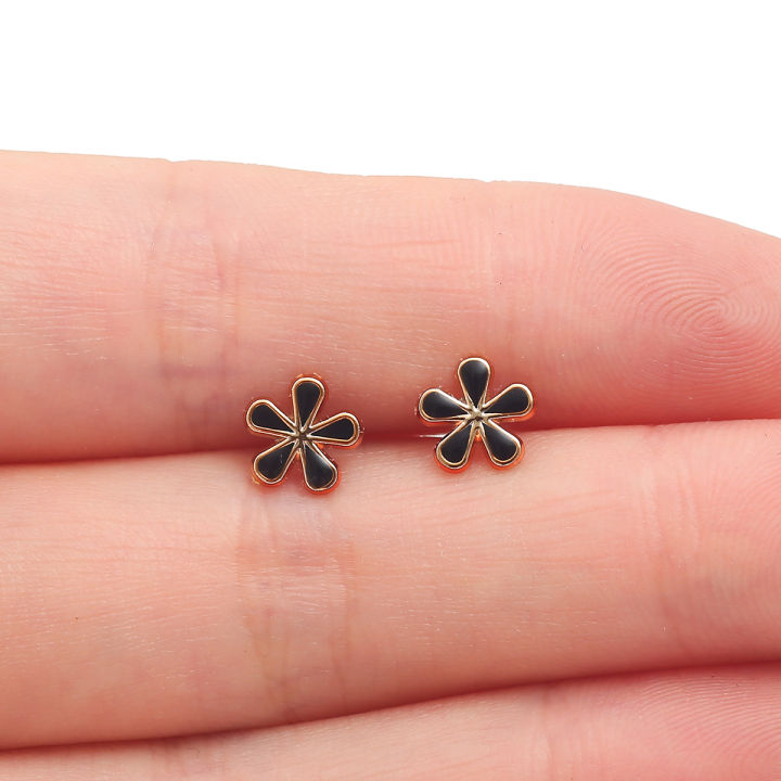 18%20Pairs%20Random%20Mix%20Styles%20and%20Colors%20Fashion%20Glue%20Needle%20Earrings%20Set%20Flower%20Fruit%20Stud%20Earrings%20-%20Image%204
