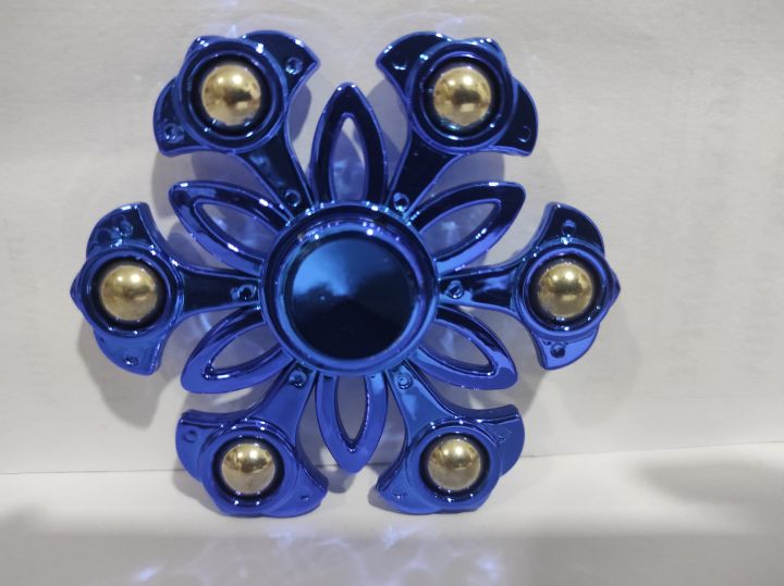Spinner%20Metal%20Eight%20Balls%20With%20Multi%20Design%20Crystal%20Premium%20Hand%20Spinner%20Fidget%20Long%20Time%20Rotation%20Hand%20Spinner%20stress%20Relief%20Toys%20%20Multicolor%20Random%20Design%20-%20Image%202