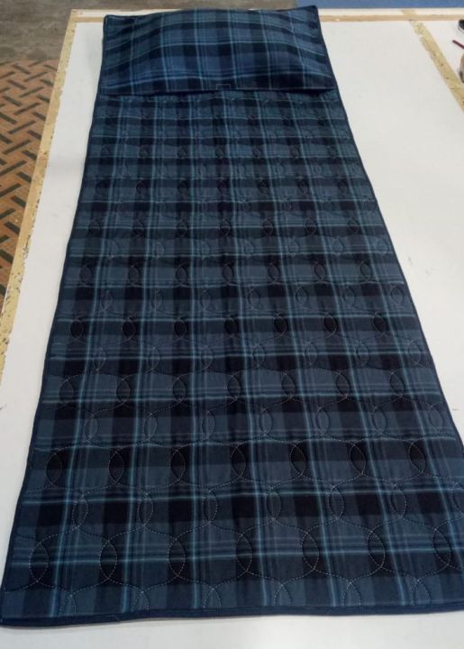 Travel%20mattress-Foldable%20(Single)%20with%20pillow%20and%20a%20Bag%20-%20Image%203