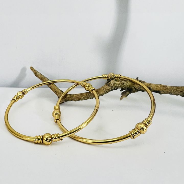 Gold%20plated%20fashion%20jewelry%20one%20pair%20plan%20bangle%20with%20Lightweight%20Cute%20bangles%20for%20Women%20and%20Girl%20-%20Image%203