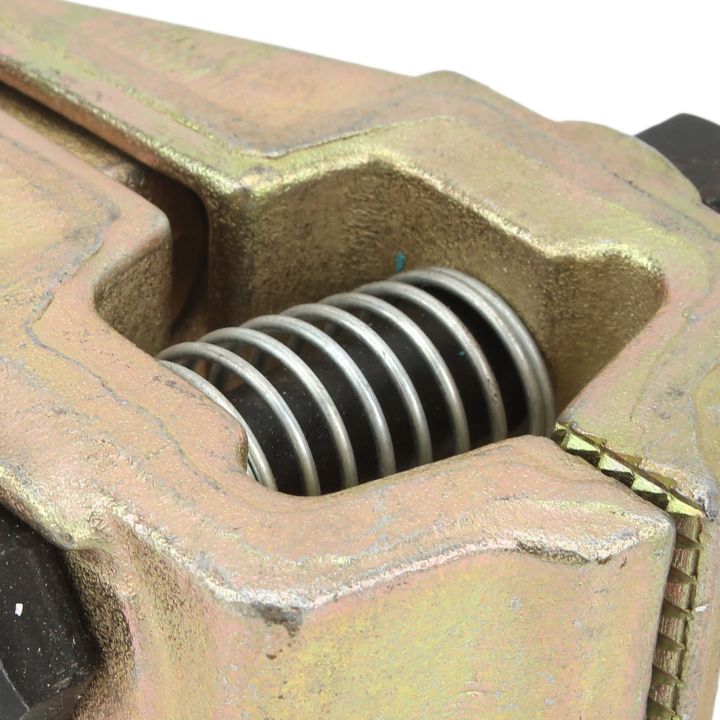 Self%20Tightening%20Pull%20Clamp%20Heavy%20Duty%20Impact%20Proof%20Durable%20Body%20Repair%20Dent%20Puller%20Clamp%20for%20Cars%20-%20Image%203