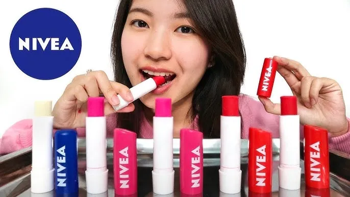 NIVEA%20Lip%20Balm%20Fruity%20Shine%20%E2%80%93%20CHERRY%20/%20KIRAZ%20with%20SPF%2015%20Nlbc%20Cherry%20Aroma%20-%20Image%205