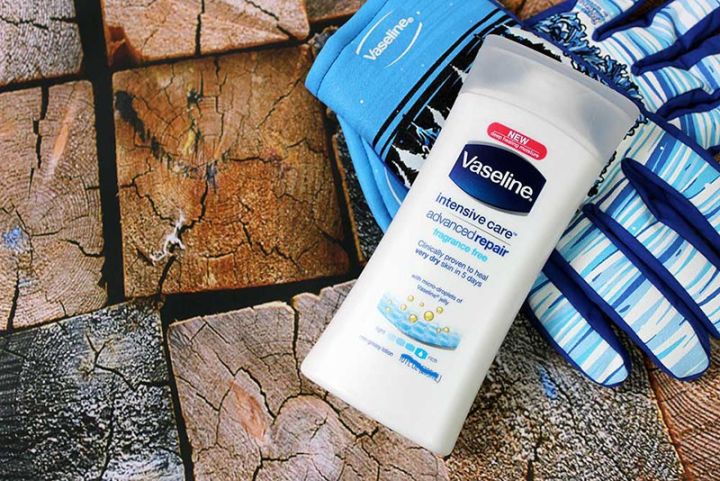 Vaseline%20Intensive%20Care%20visl%20Advanced%20Repair%20Fragranced%20Moisturizing%20Body%20Lotion%20200ml%20-%20Image%202