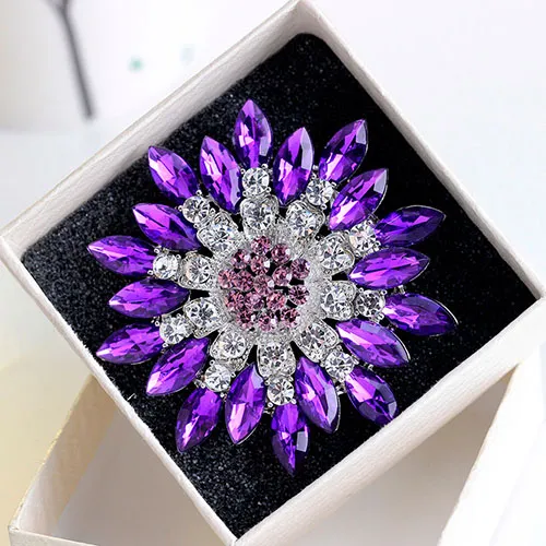 Women%20Fashion%20Flower%20Brooch%20Crystal%20Rhinestone%20Jewelry%20for%20Wedding%20Party%20Gift%20-%20Image%205