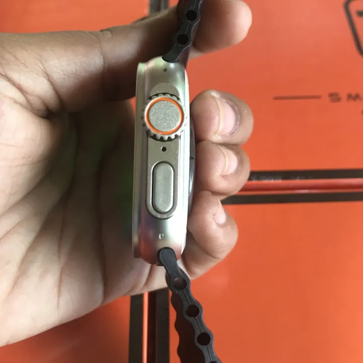 S9%20Ultra%20smart%20watch%20with%203%20strap%202.02%20inch%20Display%20wireless%20charges%20%20Hiwatch%20Plus%20App%20-%20Image%206