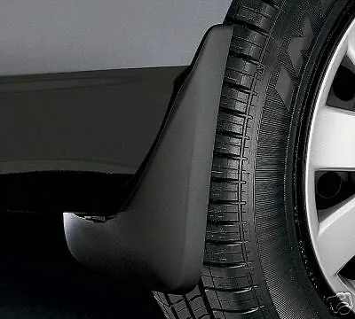 Front%20Rear%20Mud%20Flaps%20For%20Kwid%20Car%20-%20Image%204