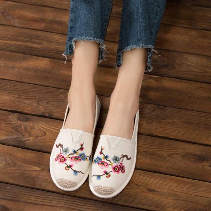%E3%80%90BestGO%E3%80%91Women%20LadieFashion%20Round%20Toe%20Flat%20With%20Embroir%20Loafers%20Casual%20Canvas%20Shoes%20-%20Image%203