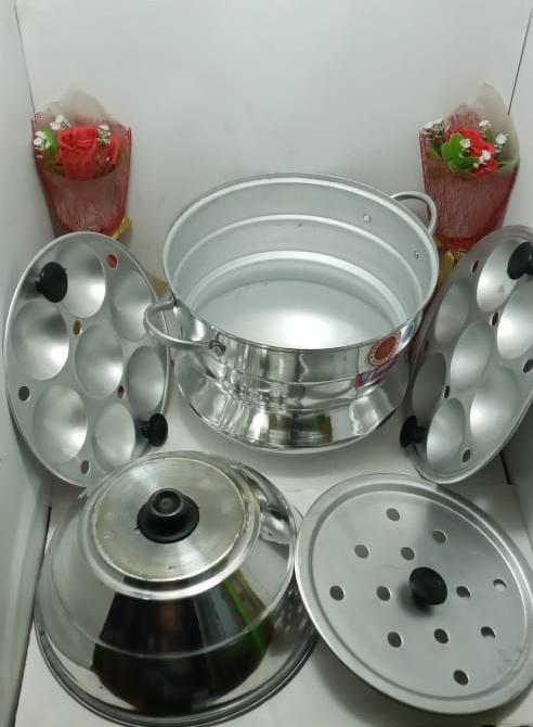 Aluminium%20Idli%20Make%20Idly%20Steamer%20Cooker%20with%202%20Idly%20Plates%20(13%20idly%20Cavity)%20-%20Medium%20-%20Image%204