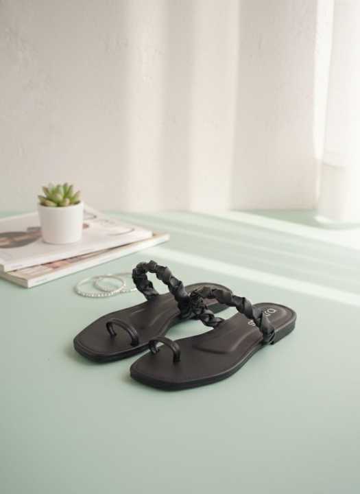 Shintra%20Ladies%20Flat%20Slippers%20%E2%80%93%20Comfortable%20Daily%20Wear%20%7C%20Sri%20Lankan%20Made%20-%20Image%207