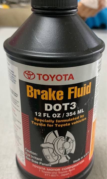 Toyota Genuine Brake Fluid DOT 3 – 354 ML | Daraz.lk
