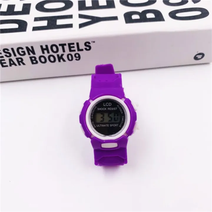 Back-to-School%20Season%20Children's%20Watches%20Boys%20Girls%20Luminous%20Small%20Watches%20Boys%20Girls%20Sports%20Electronic%20Watches%20-%20Image%209